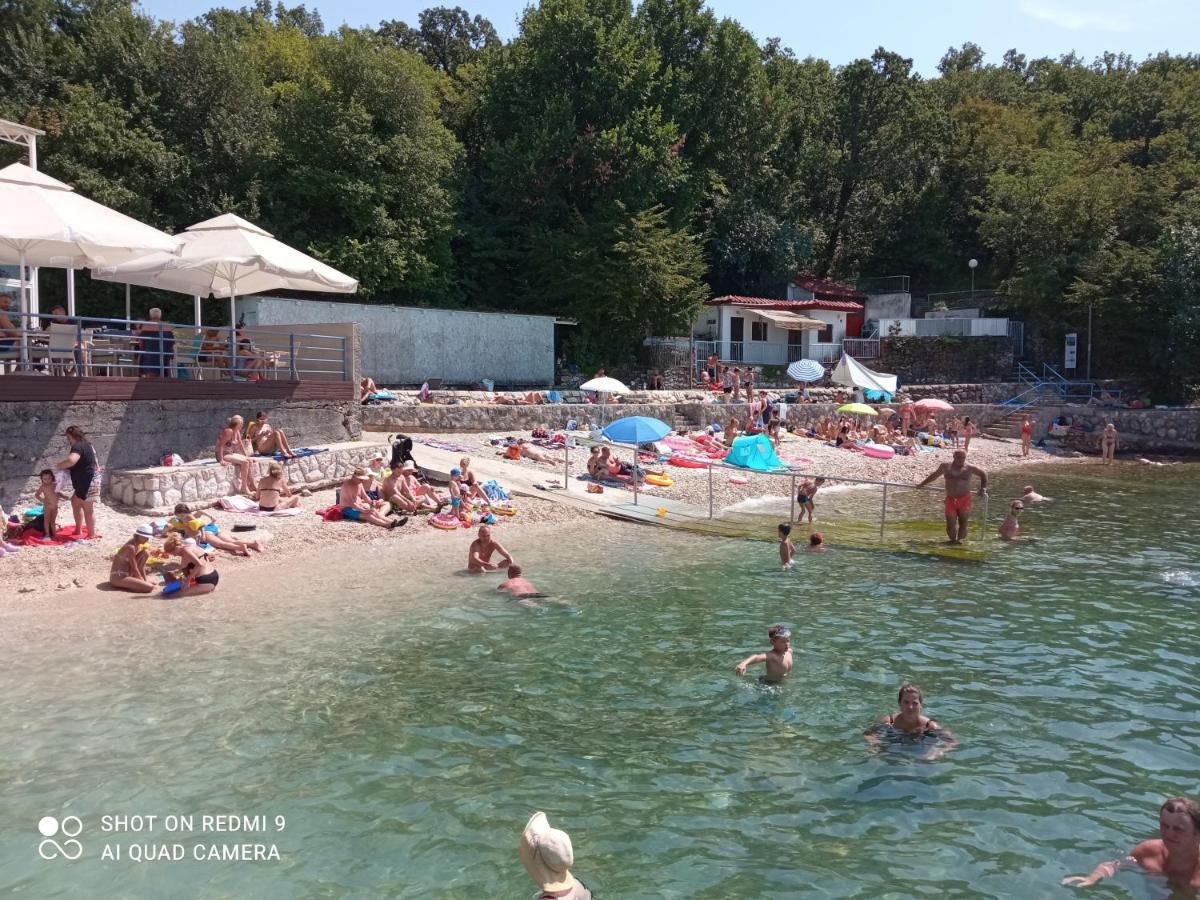 Appartamento Sunce Kostrena Esterno foto